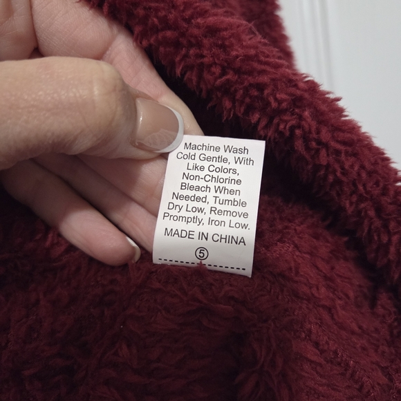 Shein High Neck Drop Shoulder Oversized Burgundy Teddy Sweatshirt Size Medium - Picture 9 of 10